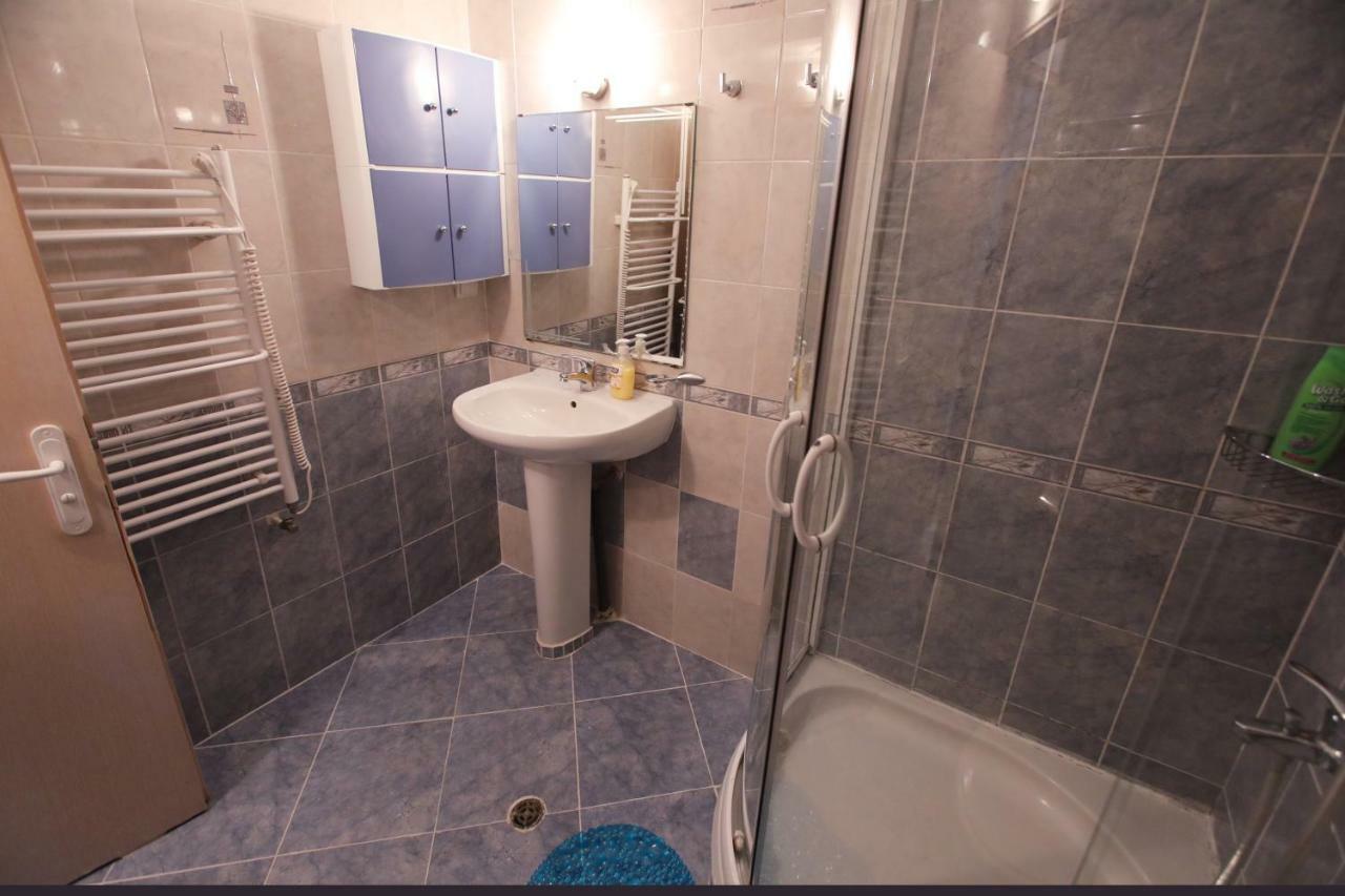 Lovely Home, Very Good Located! Apartament *